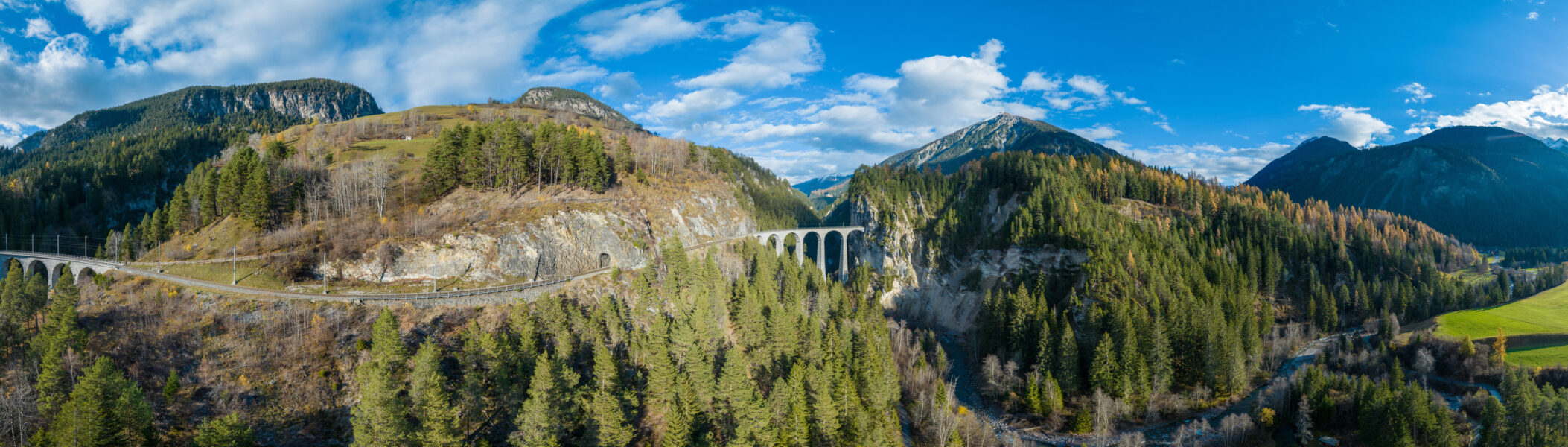 Croisière sur le Rhin romantique et les paysages enchanteurs des Alpes suisses à bord du Bernina Express, l’un des plus  prestigieux trains d’Europe