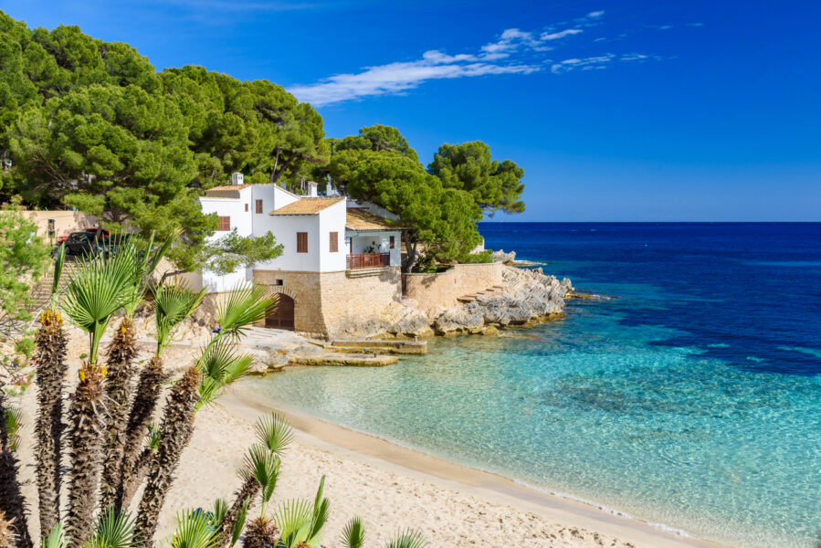 Héritages méditerranéens : des Baléares à l'Andalousie – Entre îles enchanteresses et joyaux mauresques